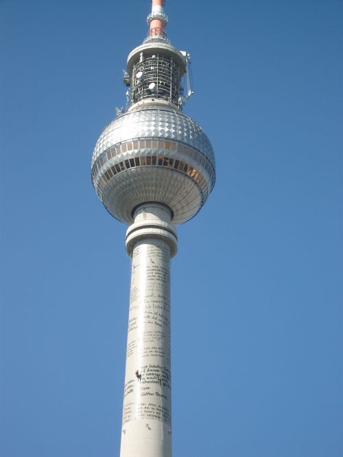 Bekritzelter Fernsehturm
