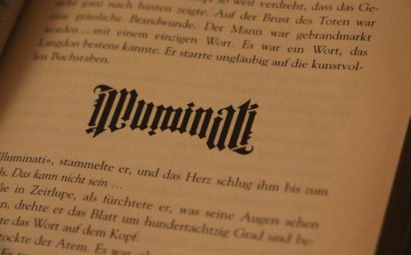Buchseite mit Ambigramm Illuminati