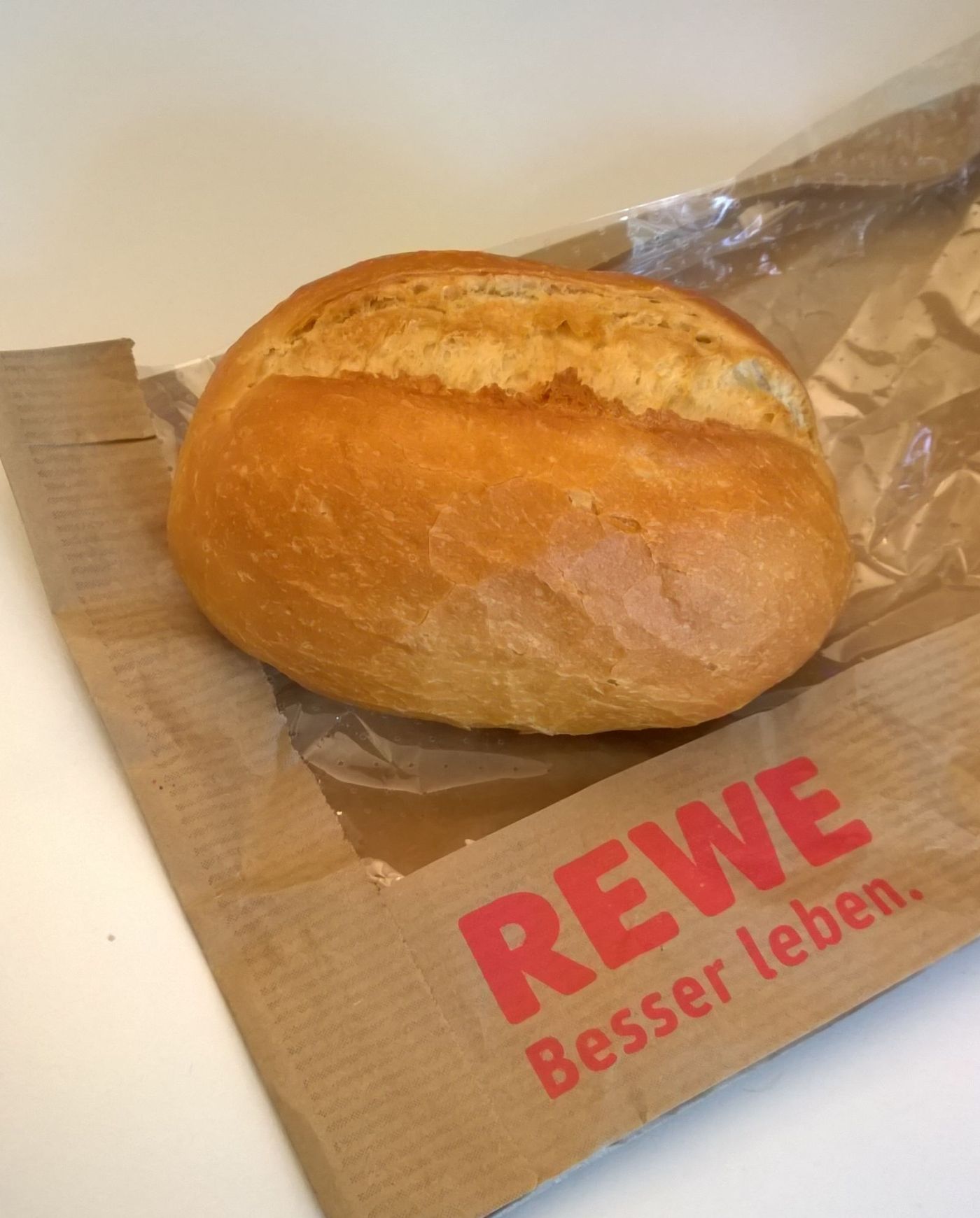 Sonntagsbrötchen bei REWE